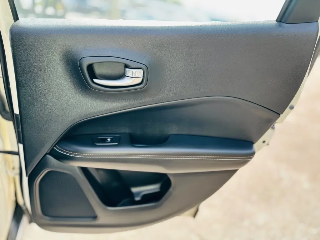 Florida Fine Cars - Used JEEP COMPASS 2018 MIAMI SPORT