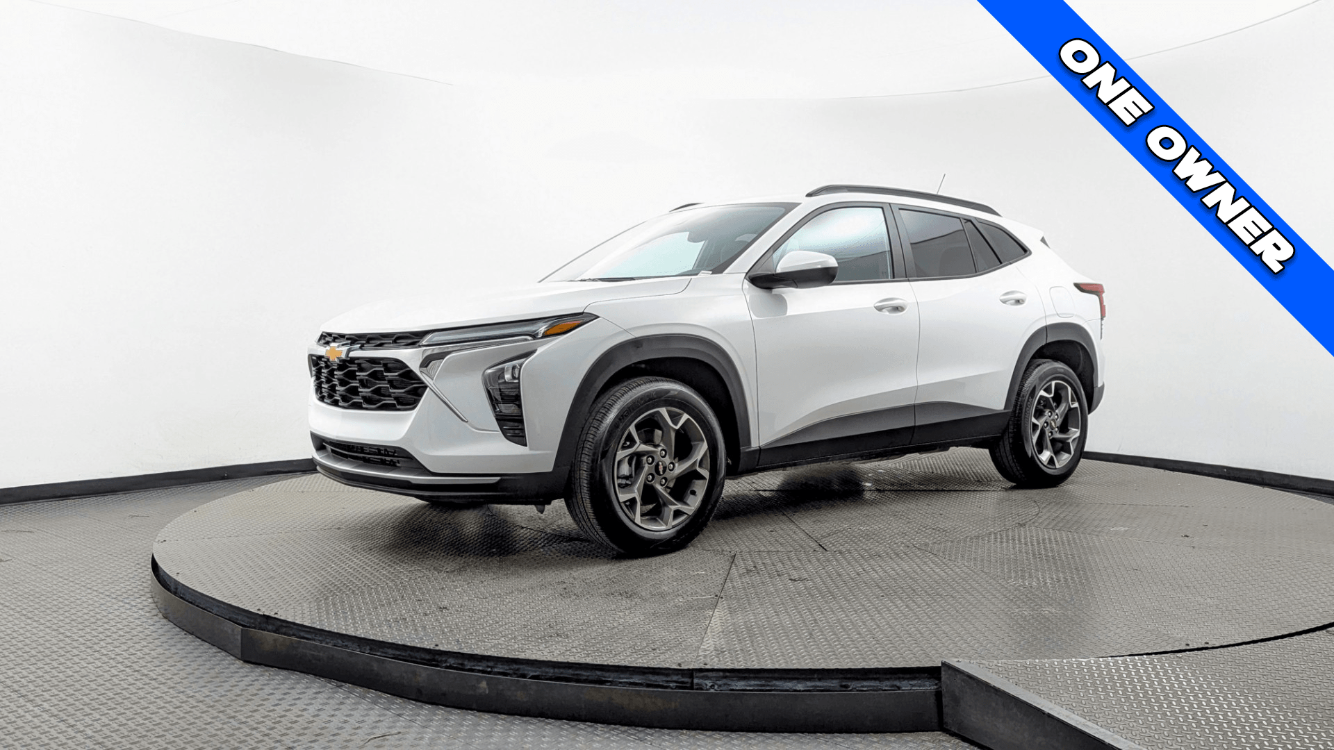 2025 Chevrolet Trax LT's photo
