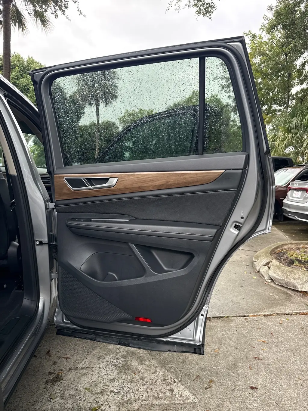 Florida Fine Cars - Used VOLKSWAGEN ATLAS 2024 WEST PALM 2.0T SE