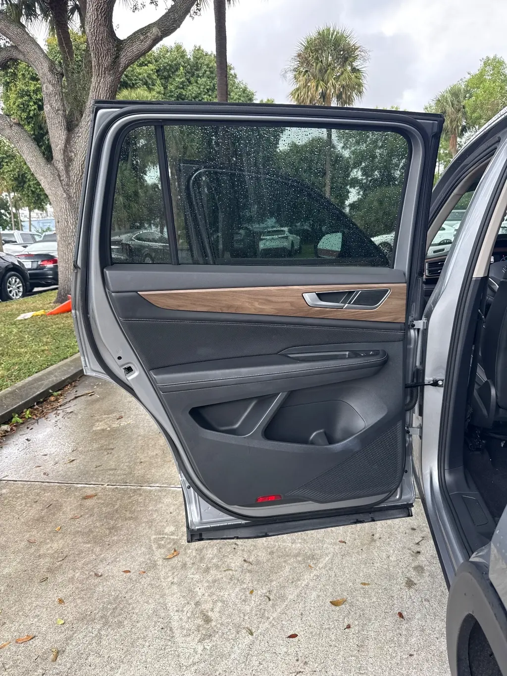 Florida Fine Cars - Used VOLKSWAGEN ATLAS 2024 WEST PALM 2.0T SE