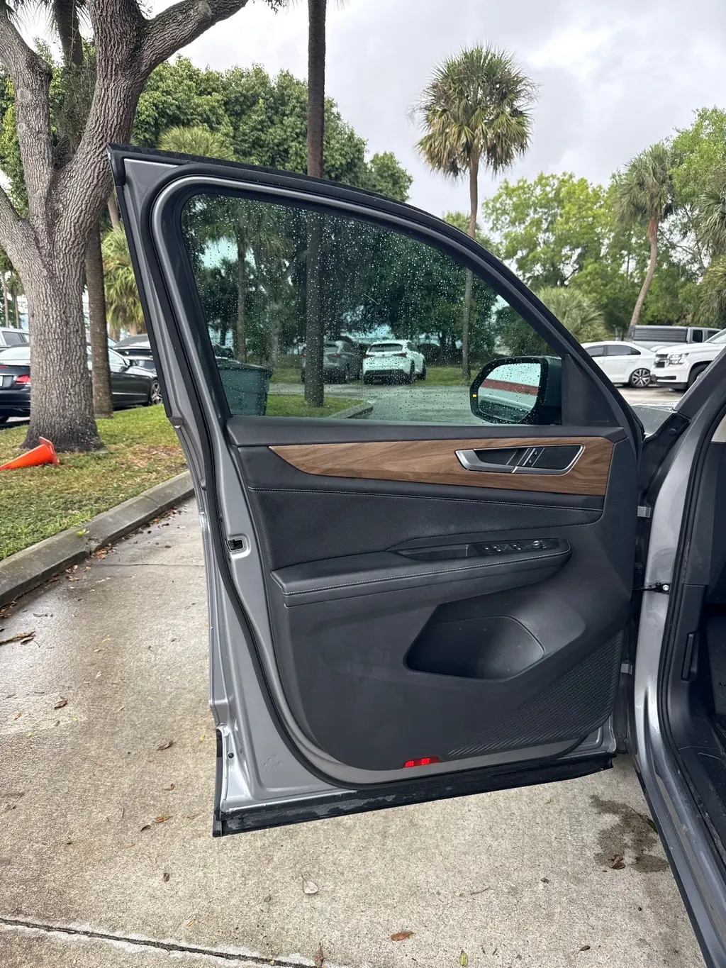 Florida Fine Cars - Used VOLKSWAGEN ATLAS 2024 WEST PALM 2.0T SE