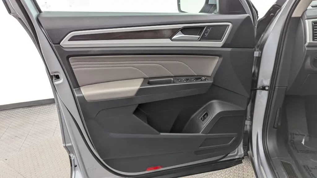 Florida Fine Cars - Used VOLKSWAGEN ATLAS 2023 MIAMI 3.6L V6 SE W/TECHNOLOGY