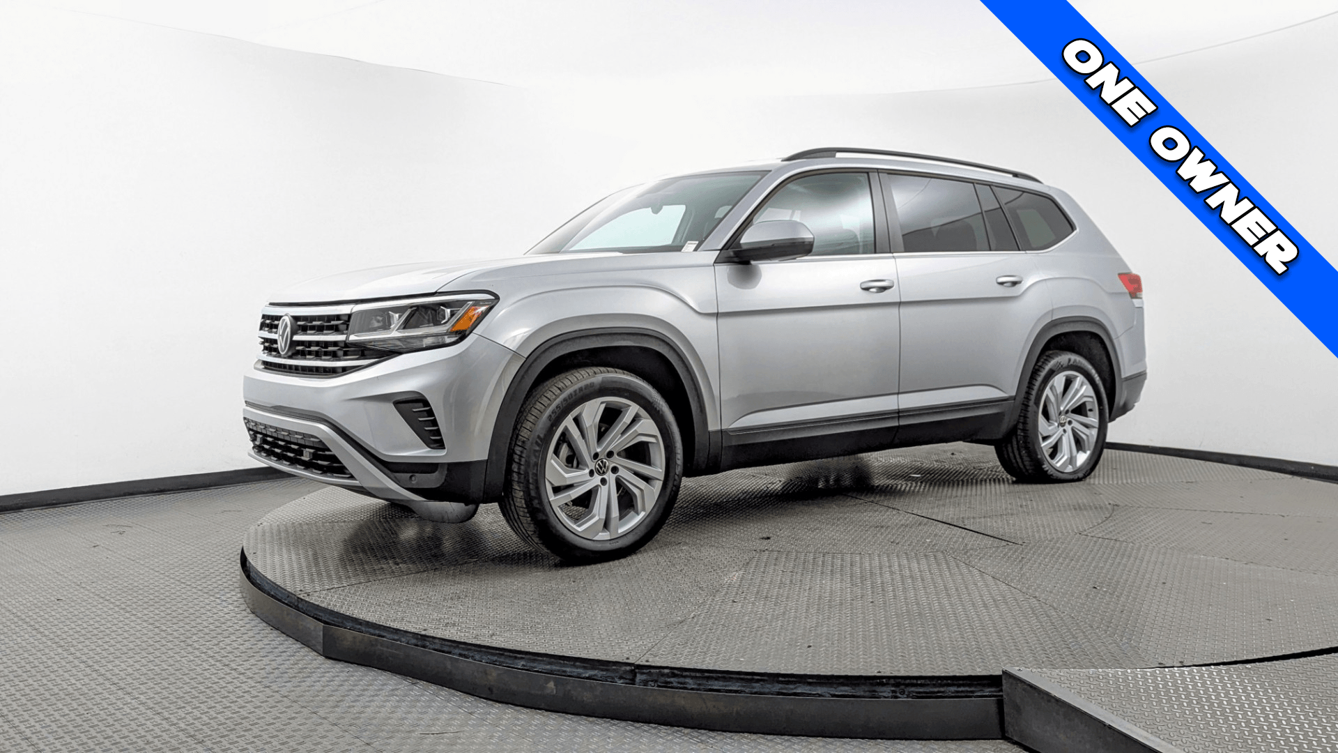 2023 Volkswagen Atlas SE w/Tech