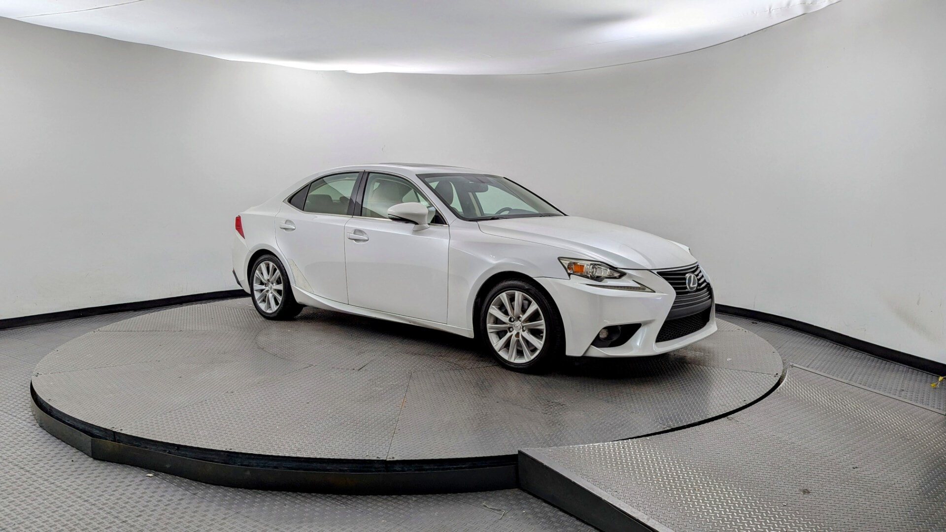 used vehicle - SEDAN LEXUS IS 200T 2016
