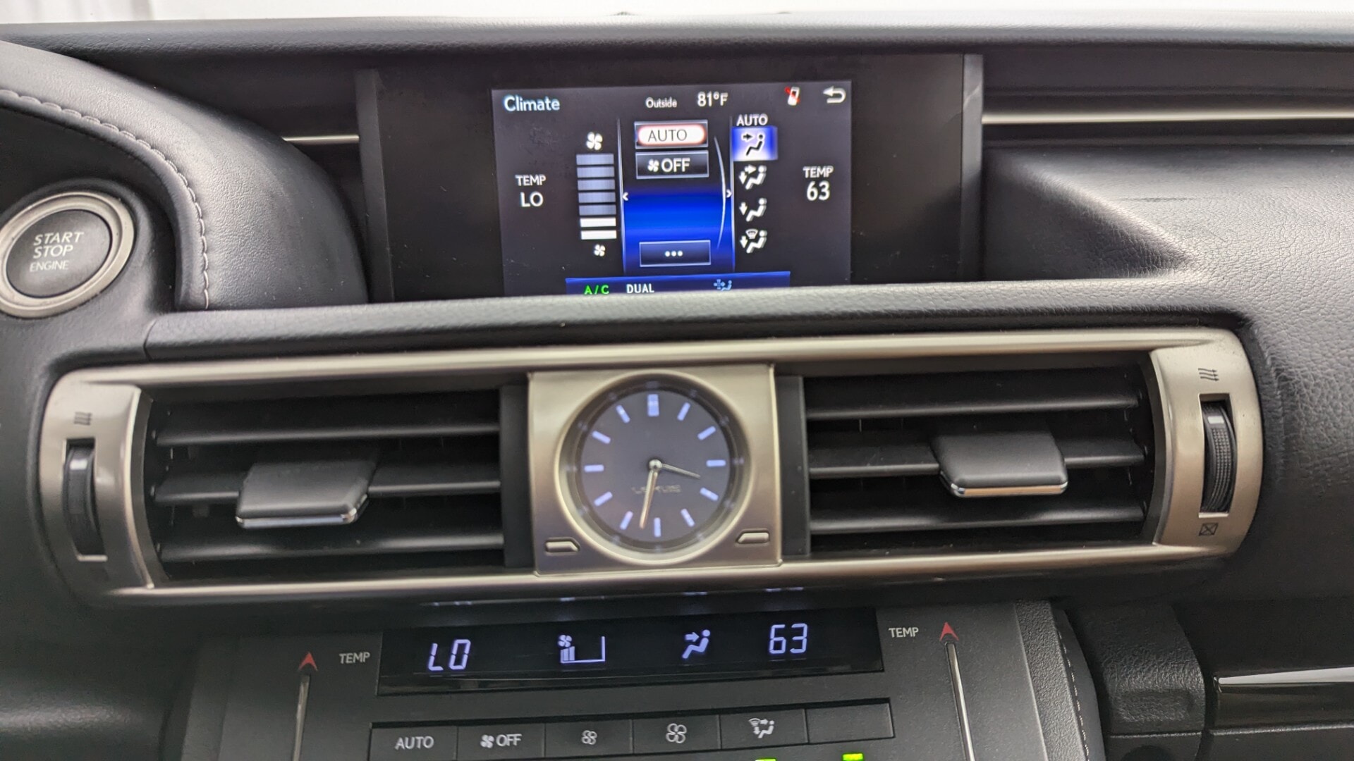 used vehicle - SEDAN LEXUS IS 200T 2016