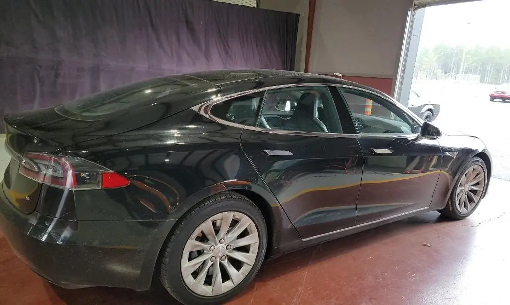 Florida Fine Cars - Used TESLA MODEL S 2016 MIAMI 70 KWH BATTERY