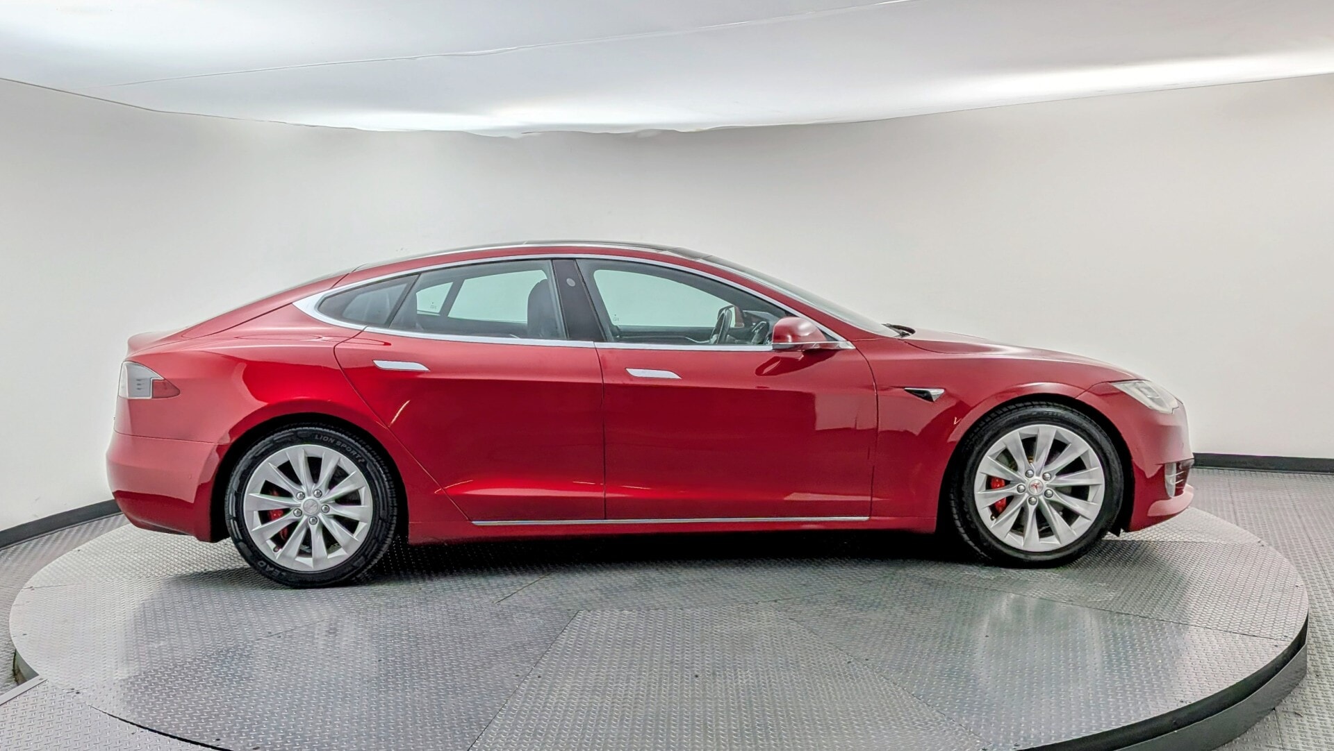 used vehicle - SEDAN TESLA MODEL S 2017