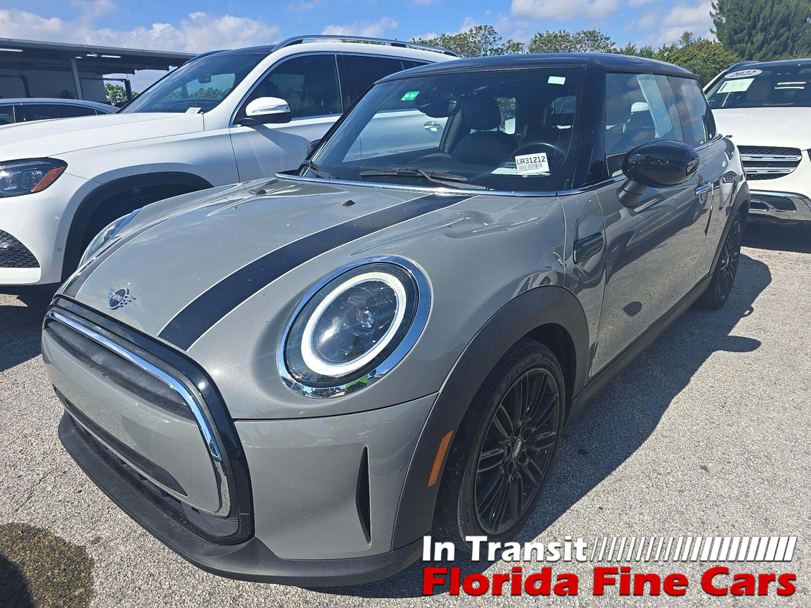 2022 MINI Hardtop 2 Door Oxford Edition's photo