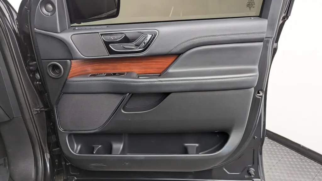 Florida Fine Cars - Used LINCOLN NAVIGATOR 2023 MIAMI STANDARD