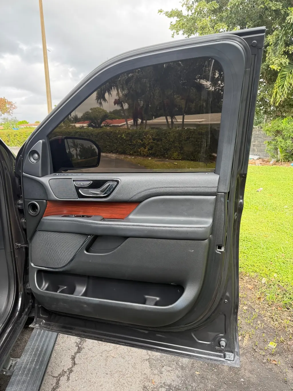 Florida Fine Cars - Used LINCOLN NAVIGATOR 2023 MIAMI STANDARD