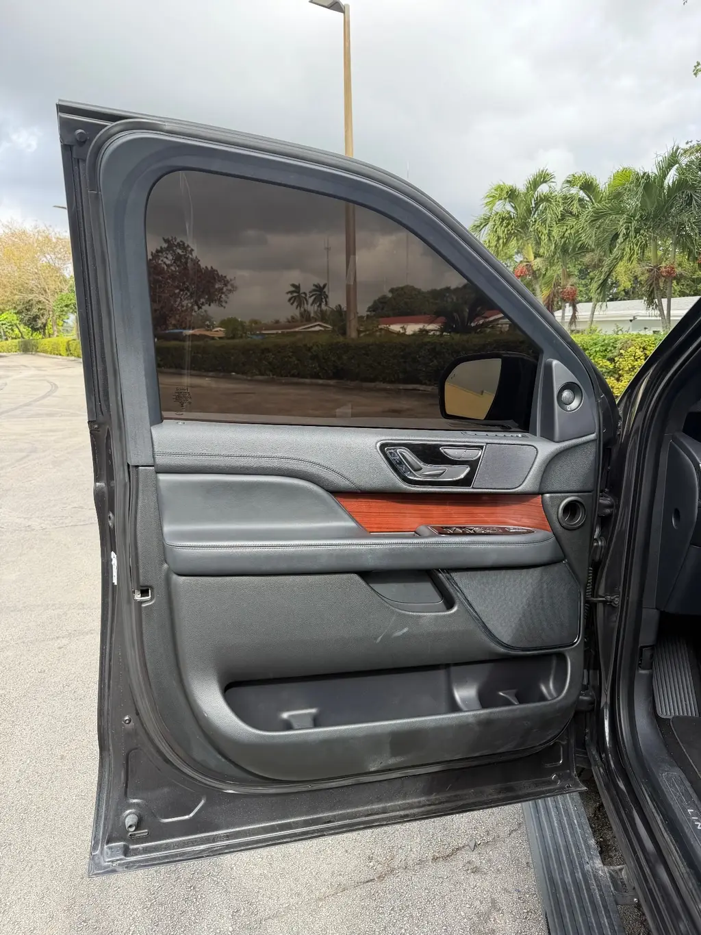 Florida Fine Cars - Used LINCOLN NAVIGATOR 2023 MIAMI STANDARD