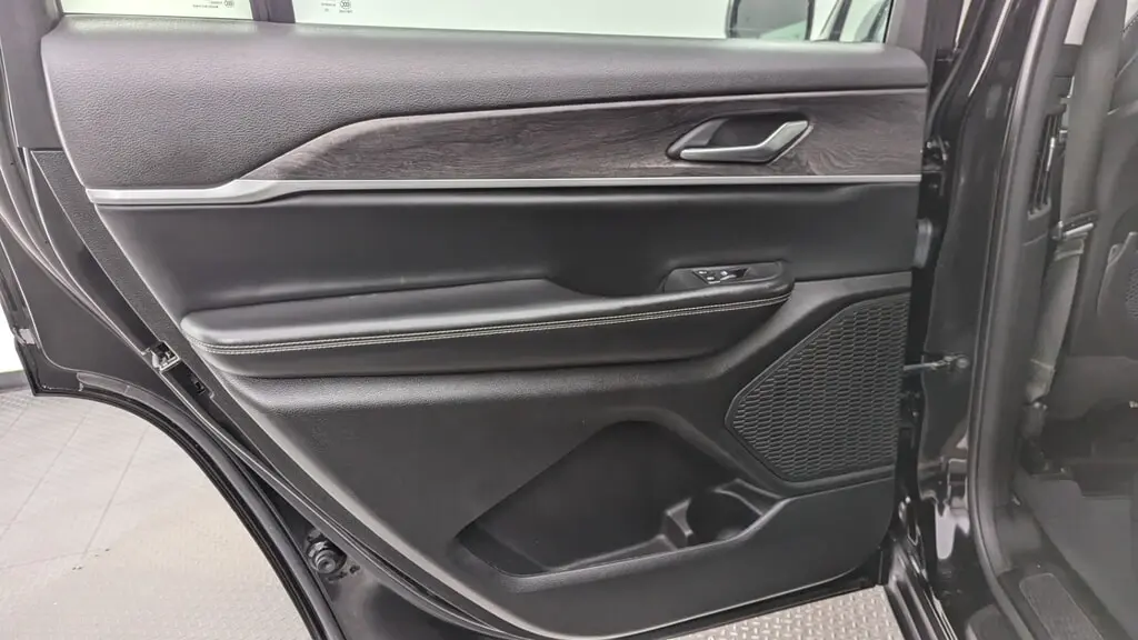 Florida Fine Cars - Used JEEP GRAND CHEROKEE L 2023 MARGATE LIMITED