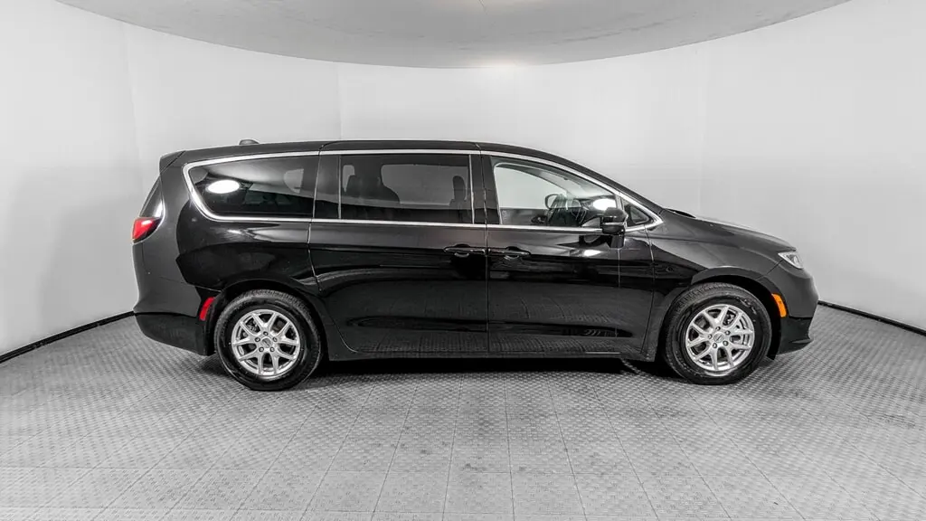 Florida Fine Cars - Used CHRYSLER PACIFICA 2024 ORLANDO TOURING L