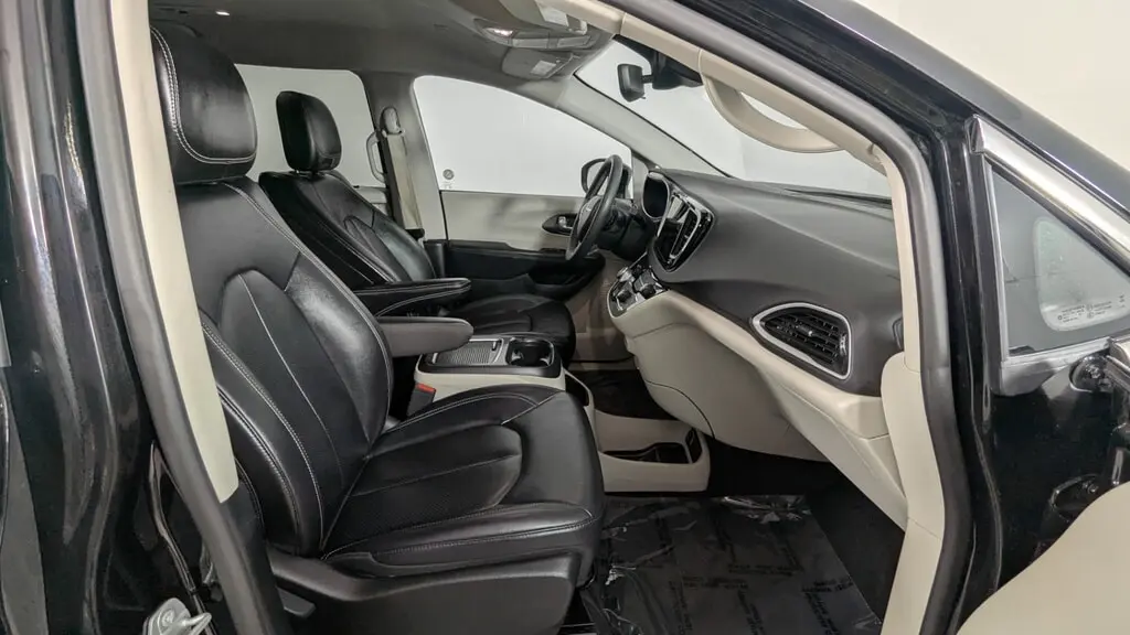 Florida Fine Cars - Used CHRYSLER PACIFICA 2024 ORLANDO TOURING L