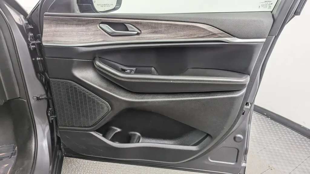 Florida Fine Cars - Used JEEP GRAND CHEROKEE 2023 MIAMI LIMITED