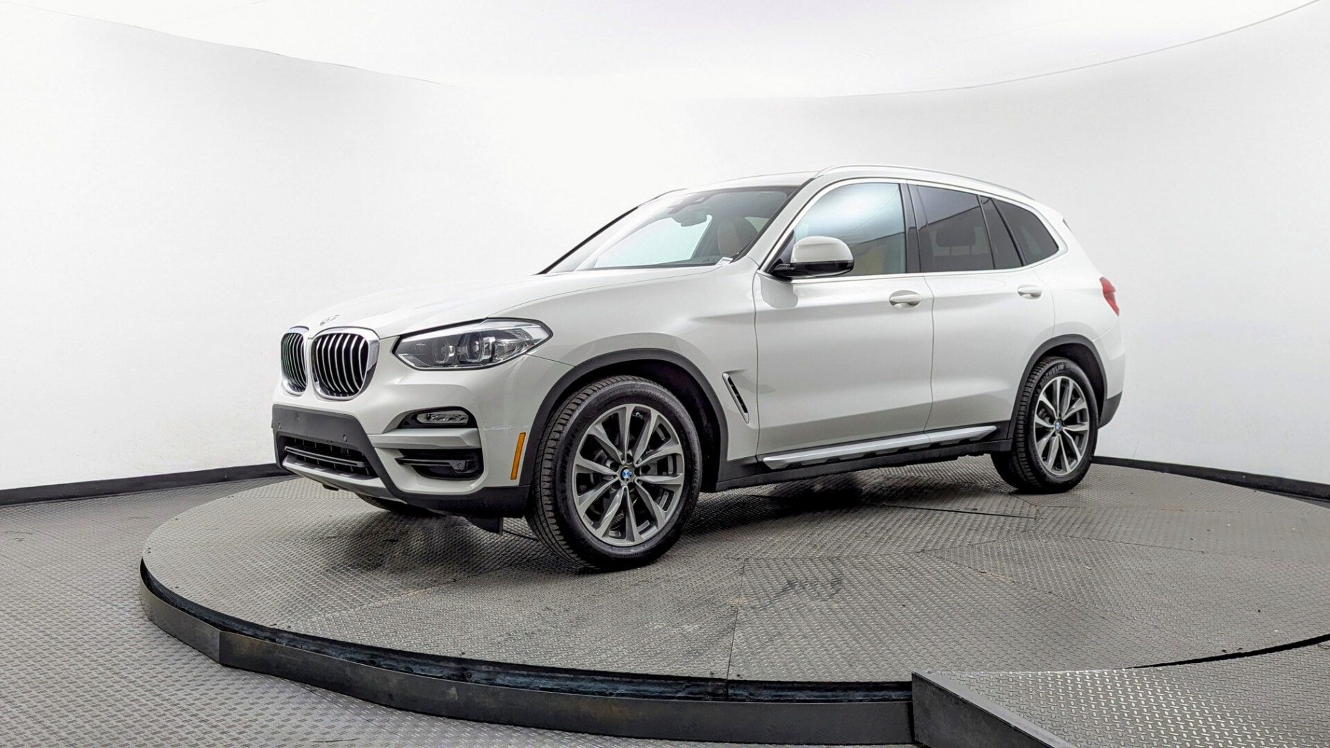 2019 BMW X3 30i's photo