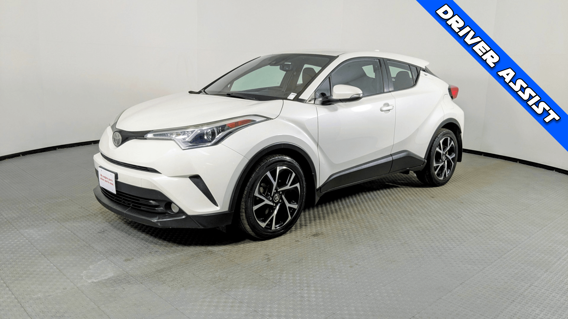 2018 Toyota C-HR XLE Premium's photo
