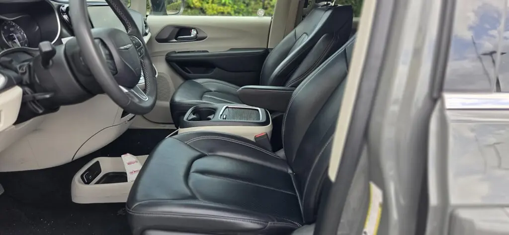 Florida Fine Cars - Used CHRYSLER PACIFICA 2023 MARGATE TOURING L