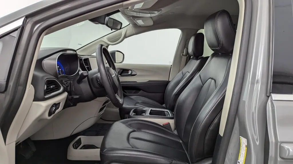 Florida Fine Cars - Used CHRYSLER PACIFICA 2023 MARGATE TOURING L