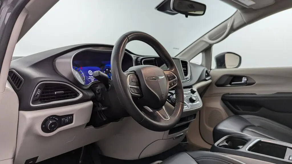 Florida Fine Cars - Used CHRYSLER PACIFICA 2023 MARGATE TOURING L