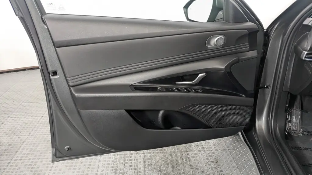 Florida Fine Cars - Used HYUNDAI ELANTRA 2025 ORLANDO SEL CONVENIENCE