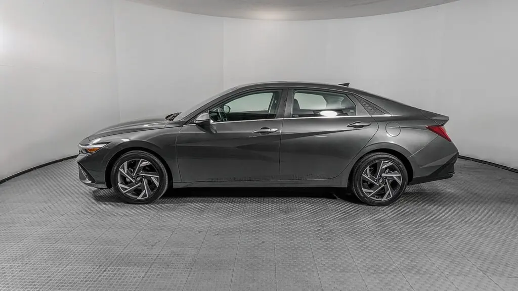 Florida Fine Cars - Used HYUNDAI ELANTRA 2025 ORLANDO SEL CONVENIENCE