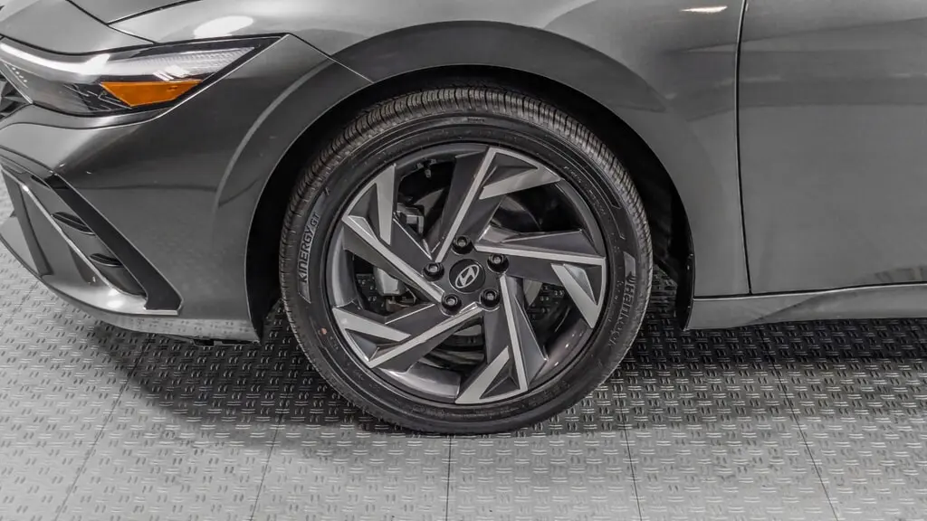 Florida Fine Cars - Used HYUNDAI ELANTRA 2025 ORLANDO SEL CONVENIENCE