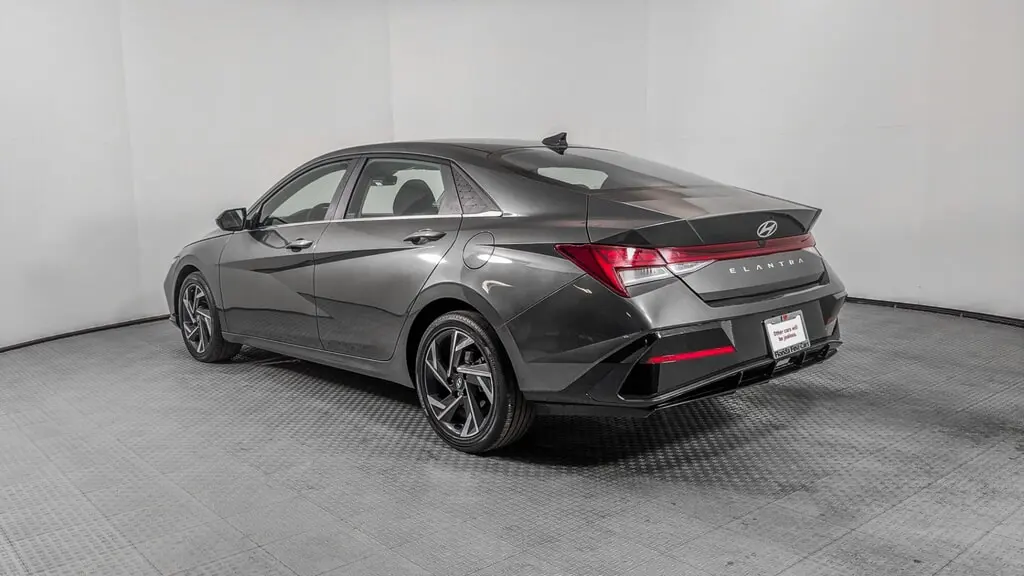 Florida Fine Cars - Used HYUNDAI ELANTRA 2025 ORLANDO SEL CONVENIENCE