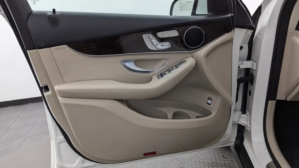 Florida Fine Cars - Used MERCEDES-BENZ GLC 2021 MIAMI GLC 300