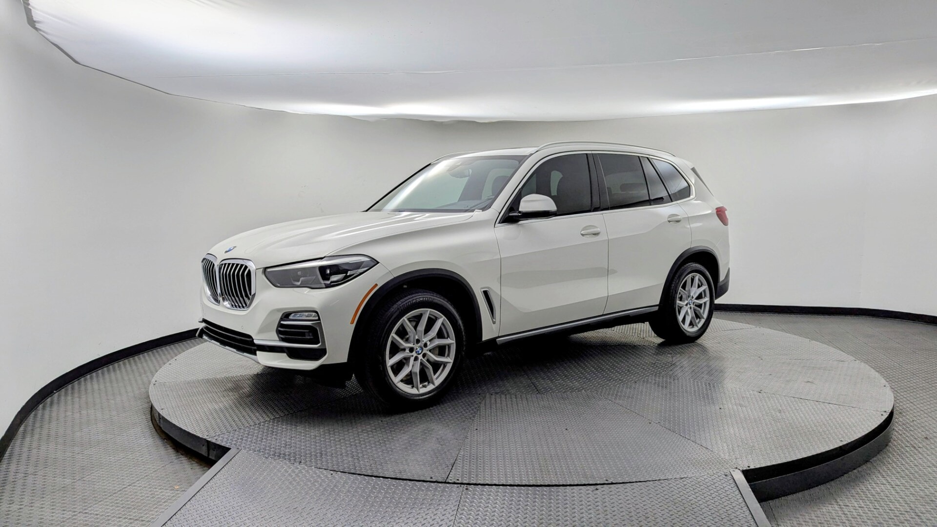2020 BMW X5 40i's photo