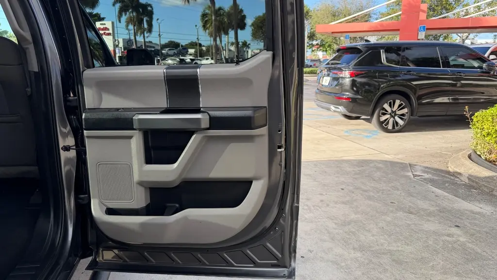Florida Fine Cars - Used FORD F-150 2017 WEST PALM XLT SUPERCREW