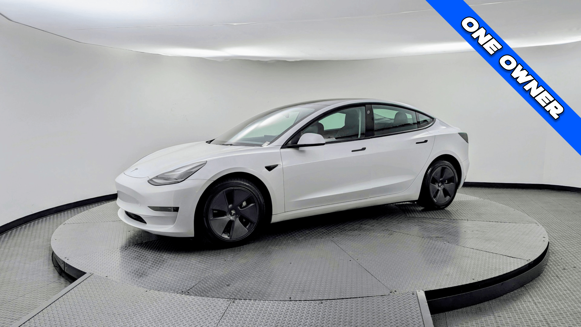 2023 Tesla Model 3 Base's photo