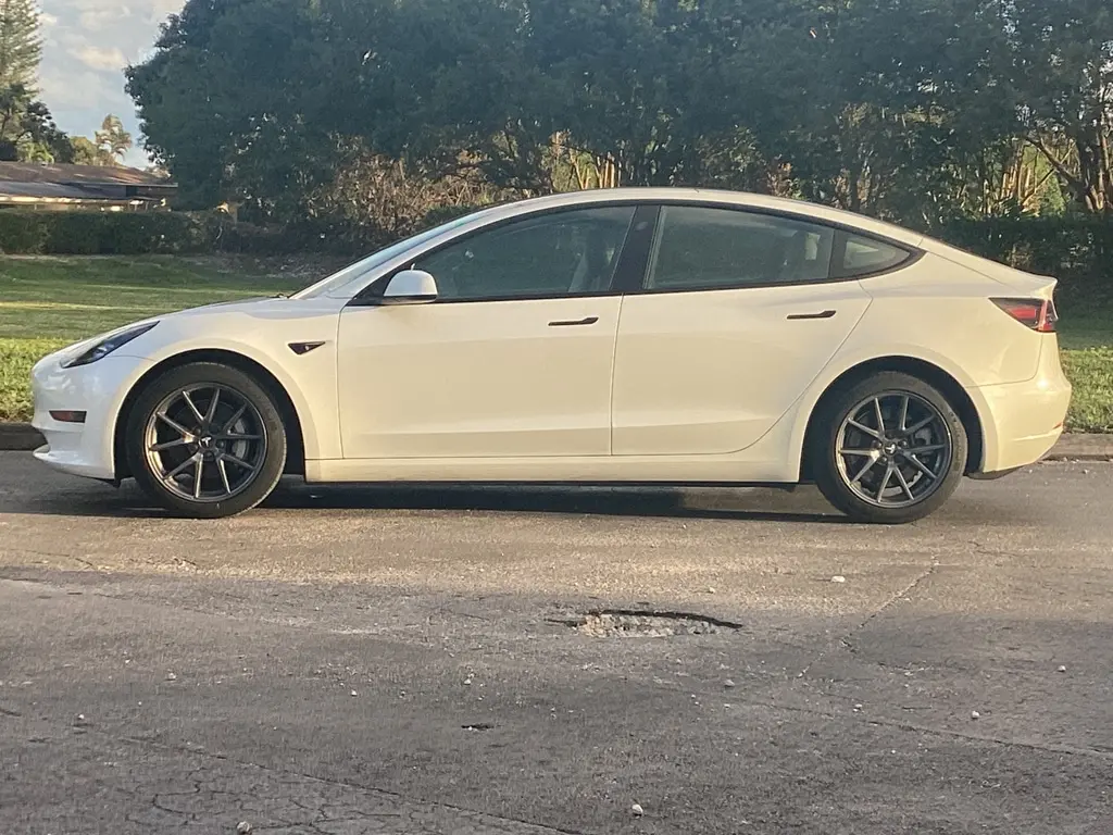 Florida Fine Cars - Used TESLA MODEL 3 2023 MIAMI