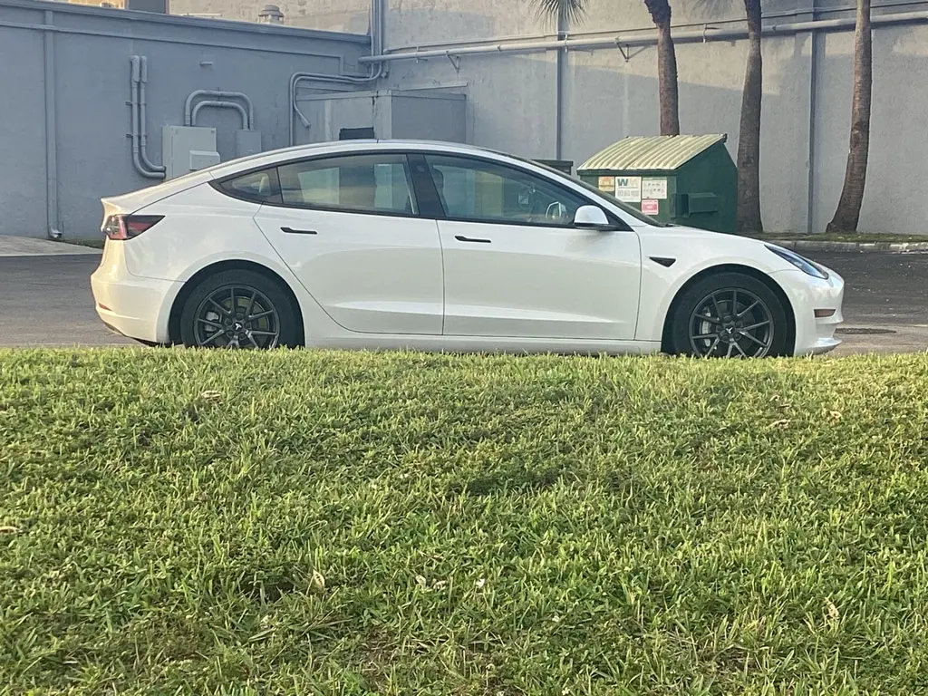 Florida Fine Cars - Used TESLA MODEL 3 2023 MIAMI