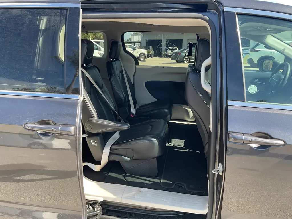 Florida Fine Cars - Used CHRYSLER PACIFICA 2023 ORLANDO TOURING L