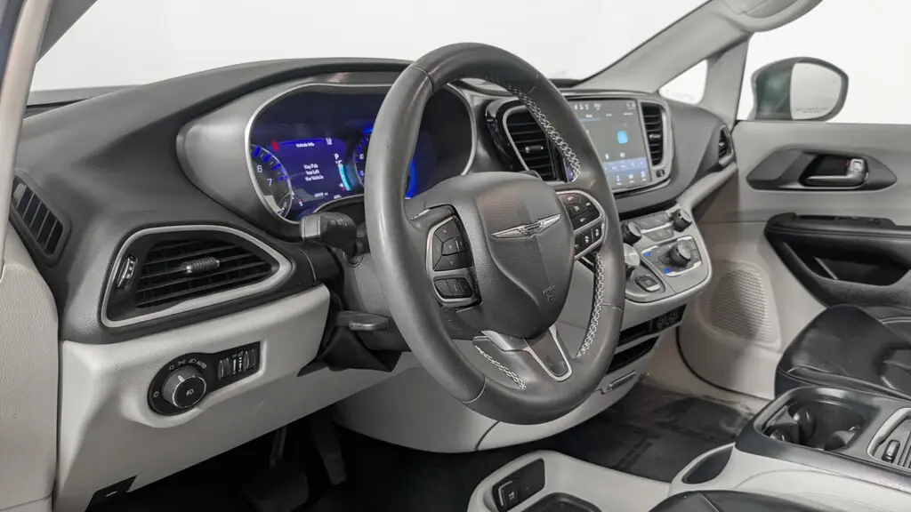 Florida Fine Cars - Used CHRYSLER PACIFICA 2023 ORLANDO TOURING L