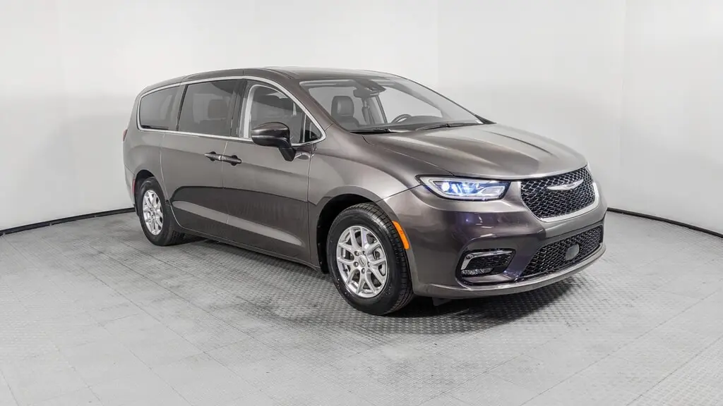 Florida Fine Cars - Used CHRYSLER PACIFICA 2023 ORLANDO TOURING L