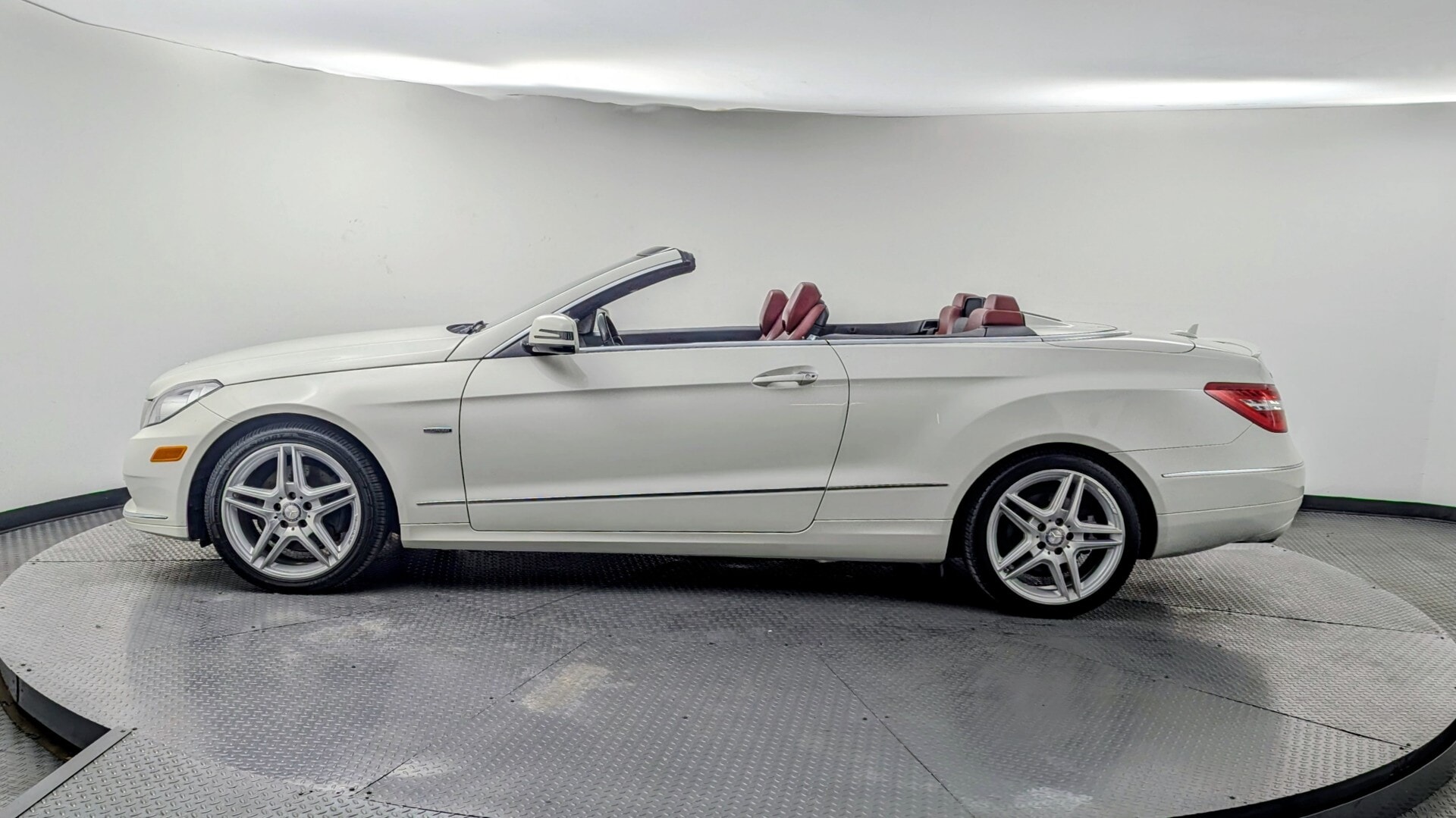 used vehicle - CONVERTIBLE MERCEDES-BENZ E-CLASS 2012