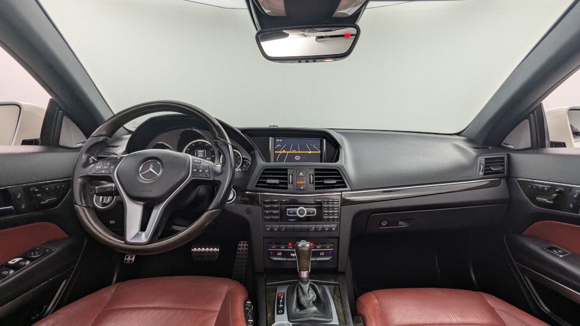 used vehicle - CONVERTIBLE MERCEDES-BENZ E-CLASS 2012