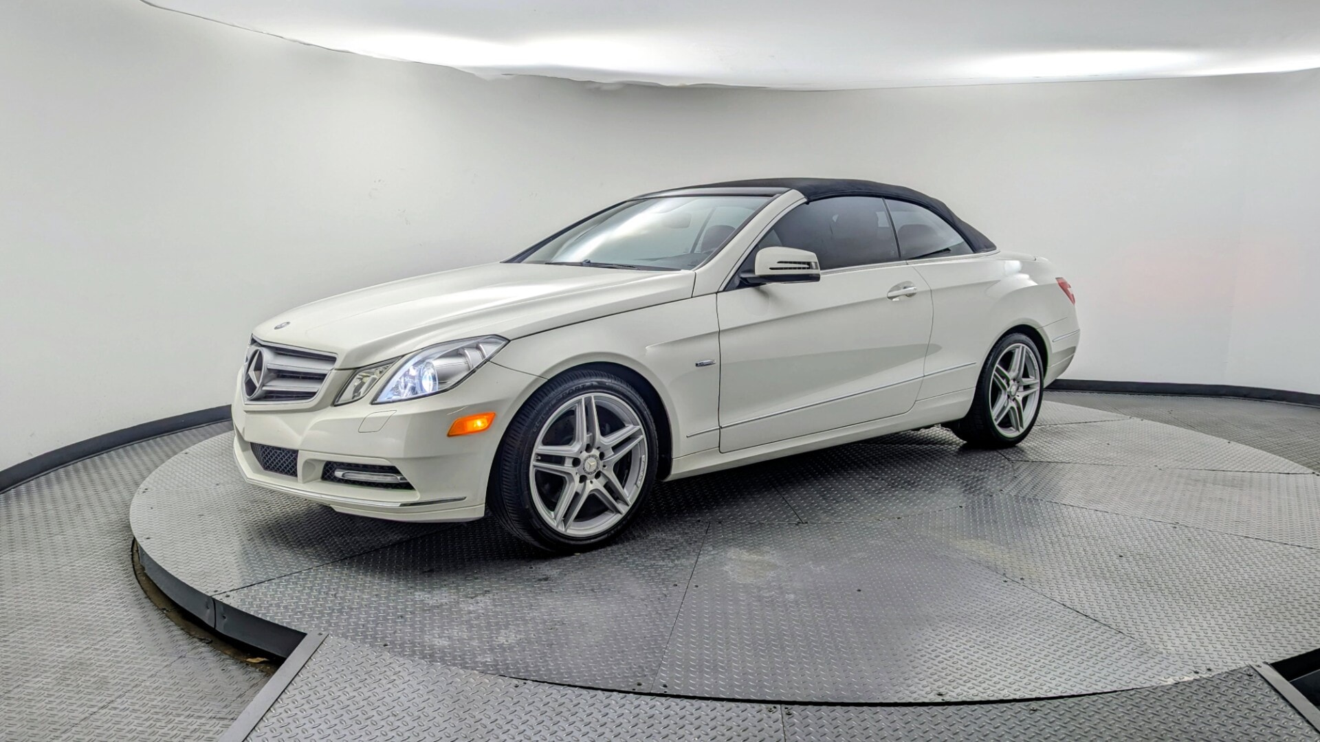 used vehicle - CONVERTIBLE MERCEDES-BENZ E-CLASS 2012