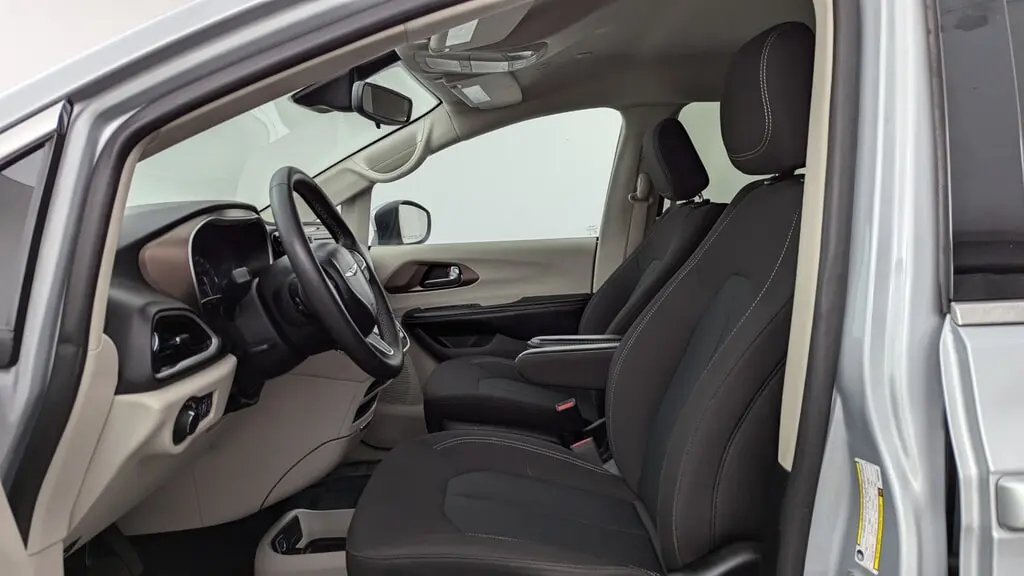 Florida Fine Cars - Used CHRYSLER VOYAGER 2023 MIAMI LX