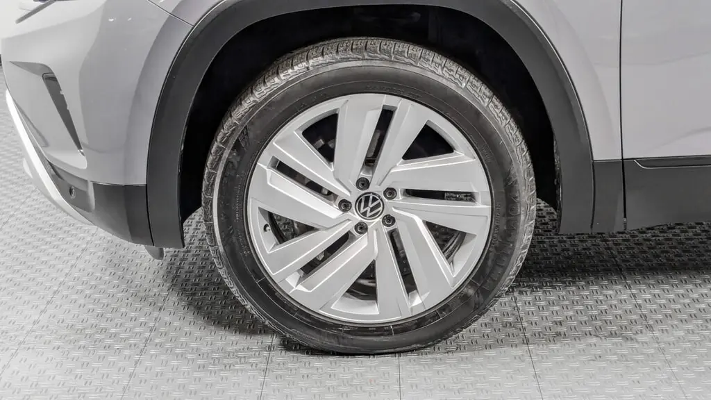 Florida Fine Cars - Used VOLKSWAGEN ATLAS CROSS SPORT 2021 ORLANDO 3.6L V6 SE W/TECHNOLOGY