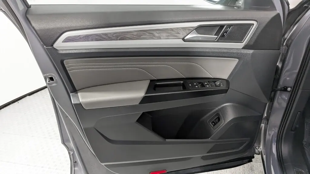 Florida Fine Cars - Used VOLKSWAGEN ATLAS CROSS SPORT 2021 ORLANDO 3.6L V6 SE W/TECHNOLOGY