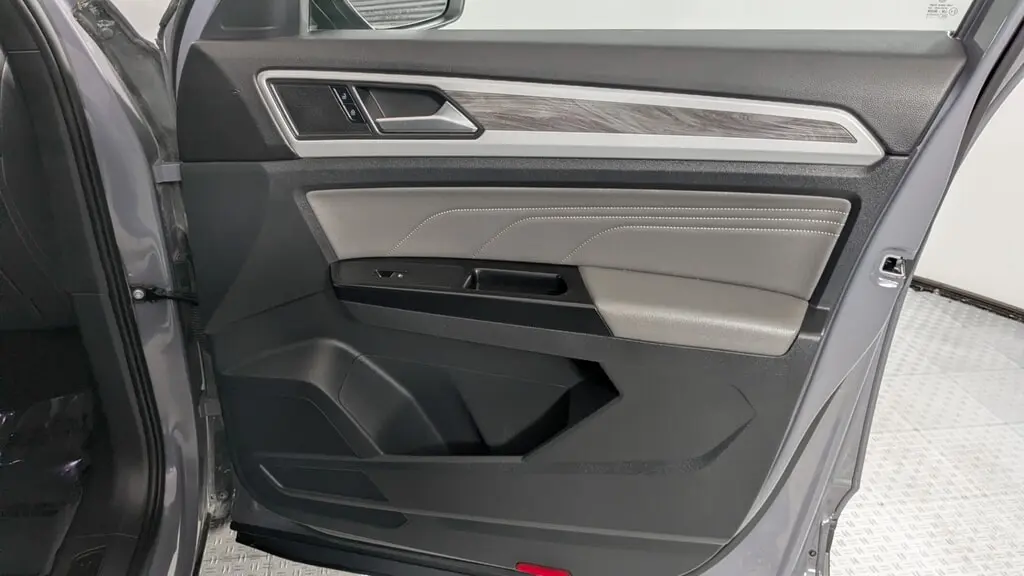 Florida Fine Cars - Used VOLKSWAGEN ATLAS CROSS SPORT 2021 ORLANDO 3.6L V6 SE W/TECHNOLOGY