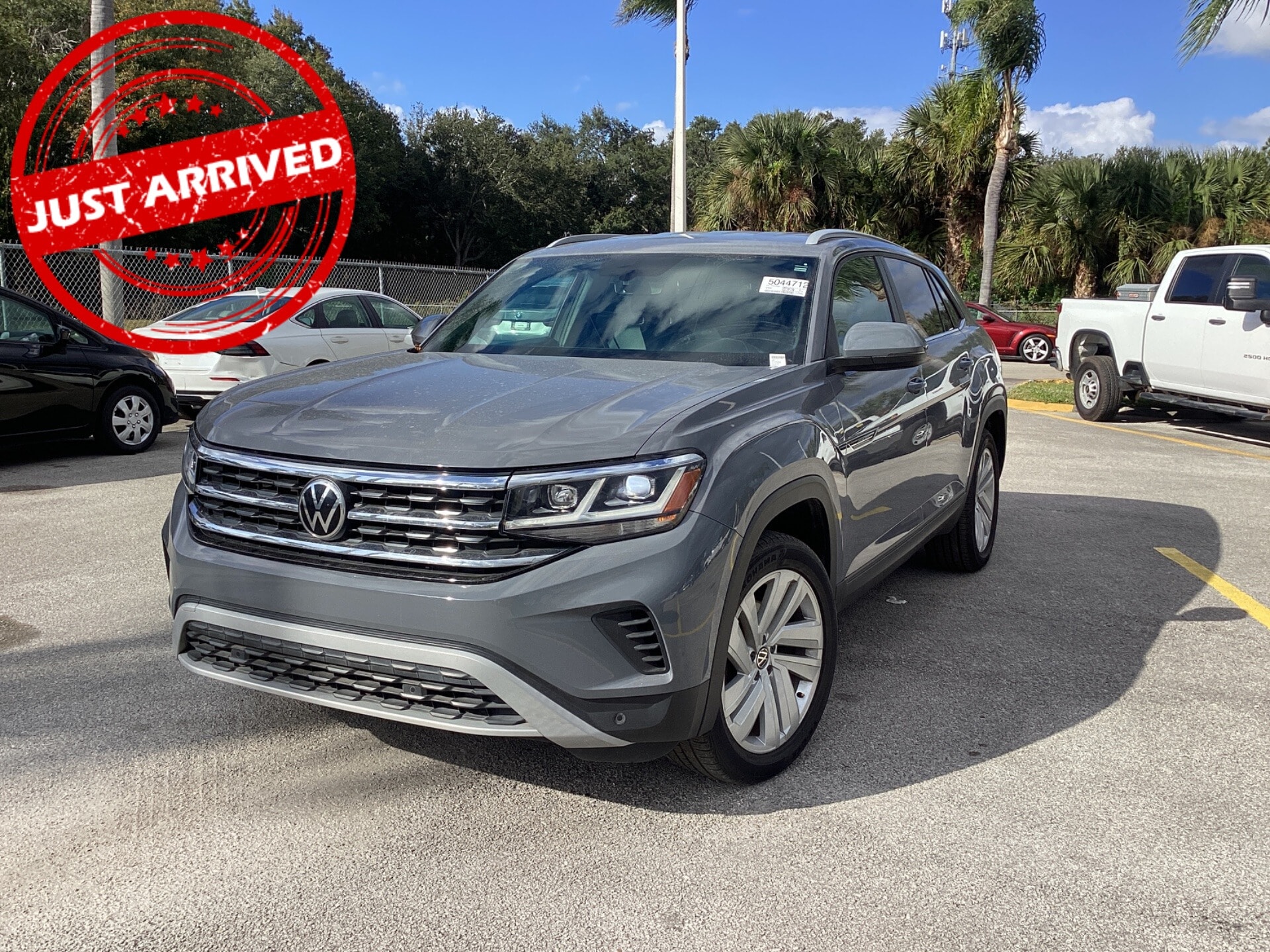 2021 Volkswagen Atlas Cross Sport SE w/Tech