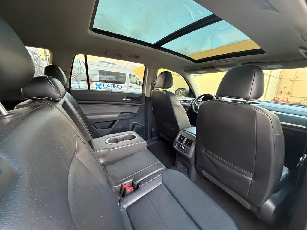 Florida Fine Cars - Used VOLKSWAGEN ATLAS 2021 MIAMI 3.6L V6 SE W/TECHNOLOGY R-LINE