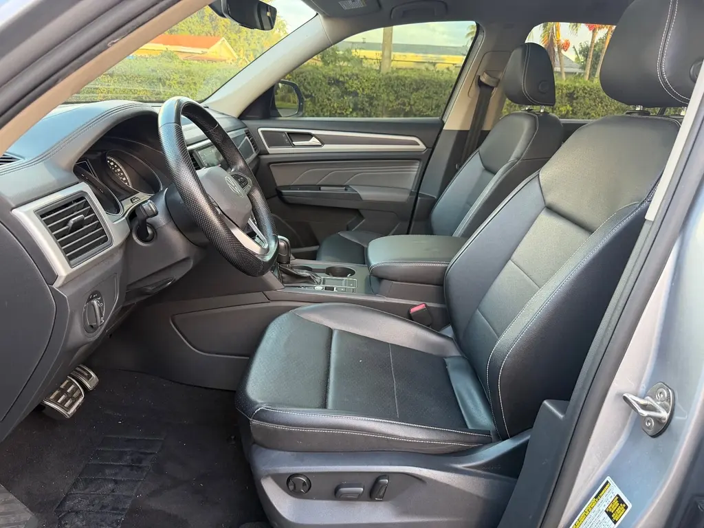 Florida Fine Cars - Used VOLKSWAGEN ATLAS 2021 MIAMI 3.6L V6 SE W/TECHNOLOGY R-LINE