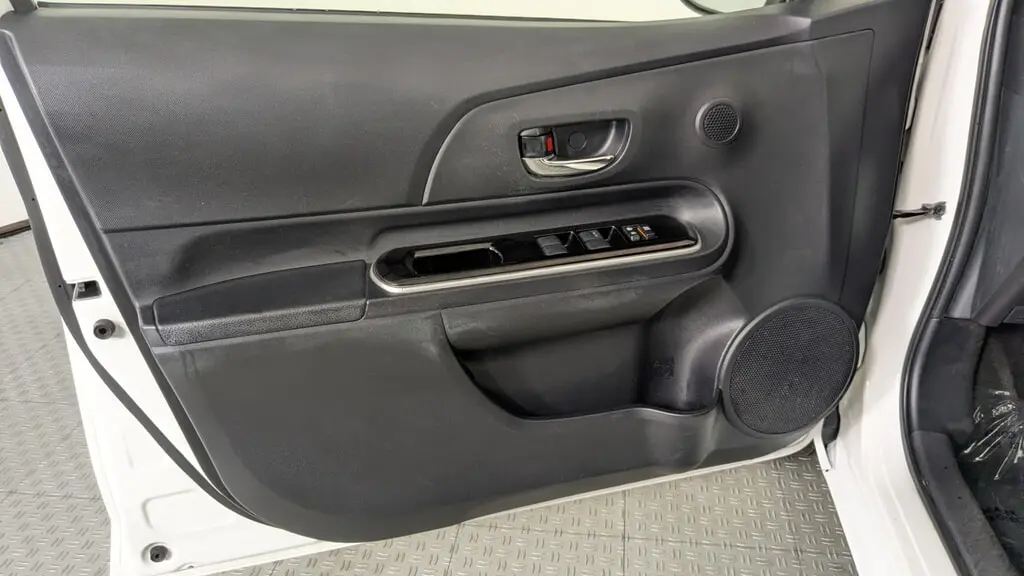 Florida Fine Cars - Used TOYOTA PRIUS C 2016 ORLANDO TWO