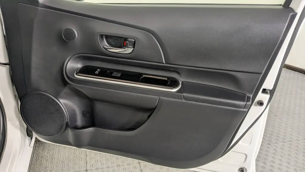 Florida Fine Cars - Used TOYOTA PRIUS C 2016 ORLANDO TWO