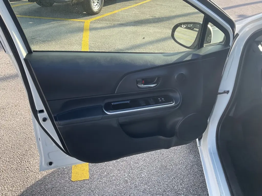 Florida Fine Cars - Used TOYOTA PRIUS C 2016 ORLANDO TWO